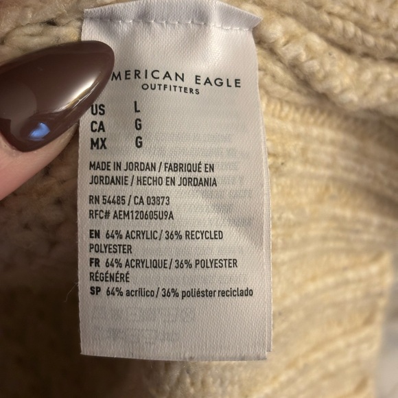 American Eagle Outfitters Cream V-Neck Sweater - Picture 6 of 8